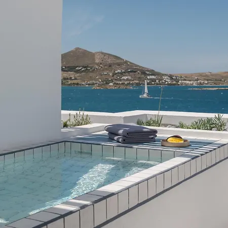 Aegean Colors Paros Νάουσα