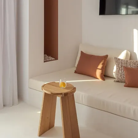 Aegean Colors Paros * Νάουσα