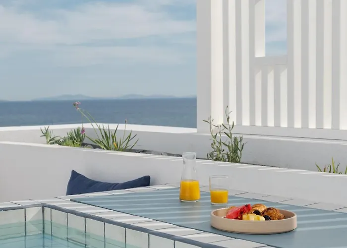 Aegean Colors Paros Νάουσα