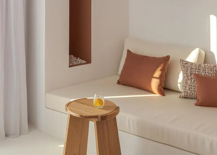 Aegean Colors Paros * Νάουσα