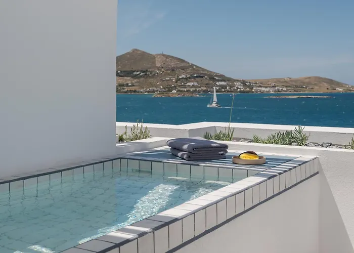 Aegean Colors Paros נאוסה